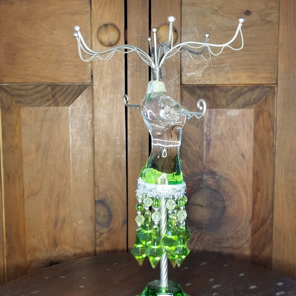 Green Jewelry Holder - Picture 6 of 11